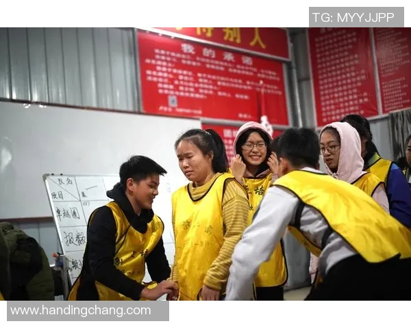 全球总决赛特别报道LNG团队的辉煌历程与突破成就解析实时新闻 全球总决赛特别报道LNG团队的辉煌历程与突破成就解析实时新闻